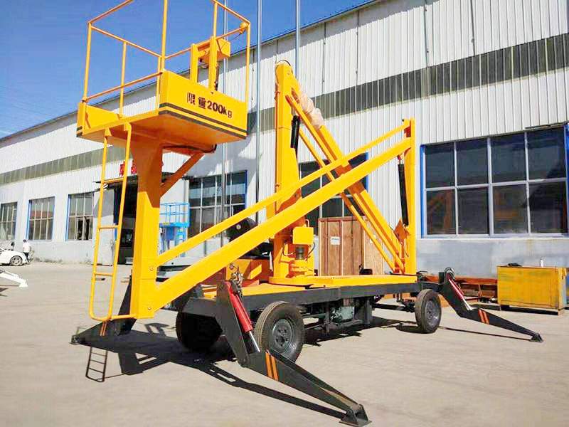 自行曲臂升降機