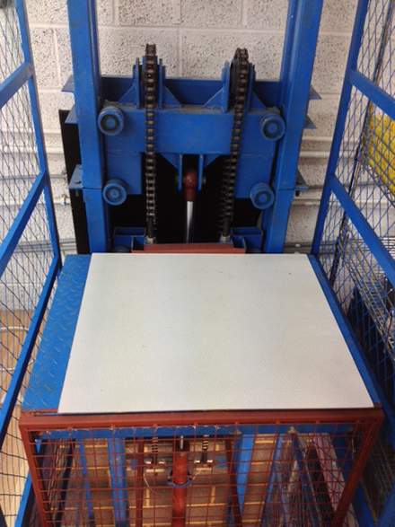 液壓升降機(jī)